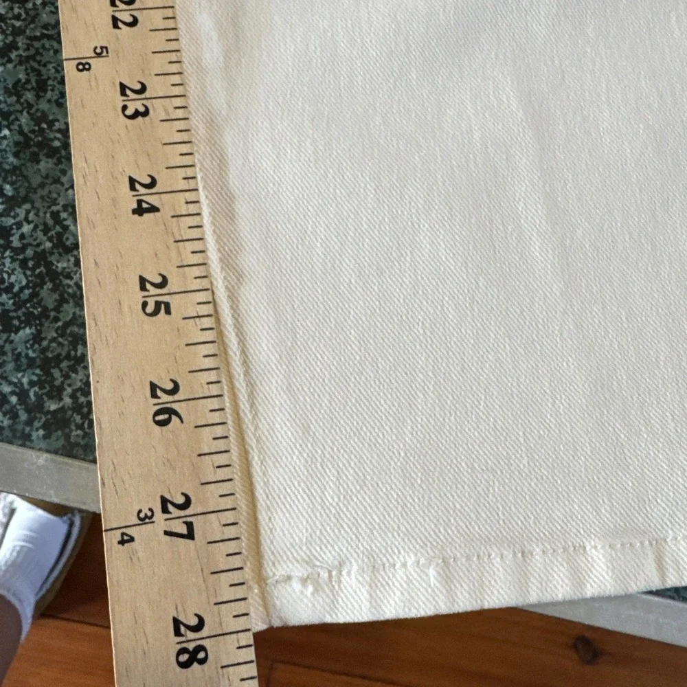 Ann Taylor Barrel Jeans High Rise Perfect Pocketing Cream/Ivory NEW Size 4